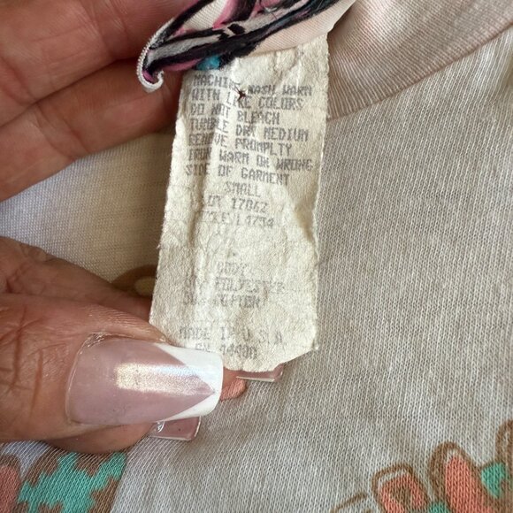 Topon-Downs Surf Patrol Crop Top Graphic Tee - Picture 4 of 4